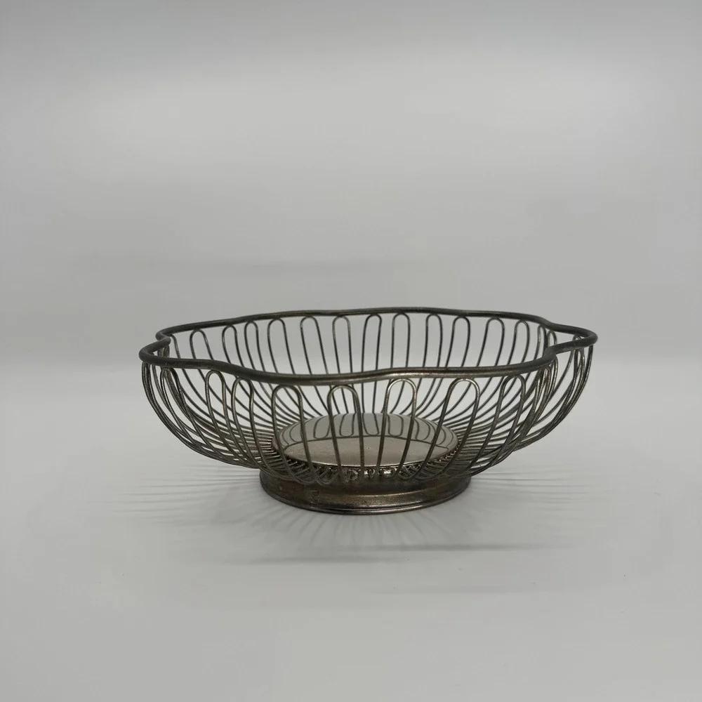 Vtg 70s Silver Tone Wire Fruit Basket Scalloped Flower Bowl Hong Kong 9.5 Inch